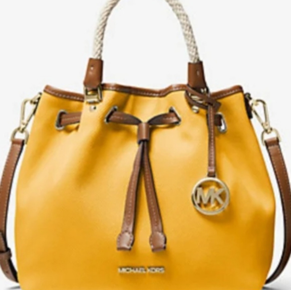 New Michale Kors Canvas Purse
